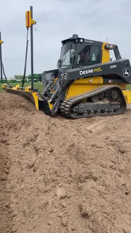Went and demoed the @johndeere dozer/lazer attachment last week! It was really nice!!! #construction #equipment #johndeere #skidsteer @clear2gradeexcavating 