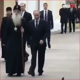 putin bird salutes😂#tending #putin #bird #salutes #creator #tiktok#foryou #fypシ #vairal 