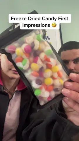 An honest skittle taste test! #freezedriedcandy#pickles #picklekits 