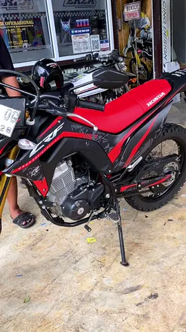 Decal crf black red #decalcrf150l #decalcrf #stikercrf #crfmodifikasi #klxsupermoto  