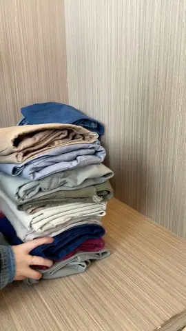 An organizer that can hold the whole family’s clothes~#storage #bestorage #foryou #chosetstoragebox #collapsiblestoragebins #yfp #shirt #underwear #shirts #jeans #Lingerie 