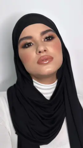 Makeup tutorial❤️🖌️ Zaprati me na instagramu @ekaa_makeup_ #sminkanje #sminker #edukator #edukacijanatiktoku #makeuptutorial #tutorial #makeuplook #makeuplover #makeuplover #artistic #umetnost #umetnik #tiktok #makeupartist #makeuplook #lovemakeup #sminkeri #beauty #beautiful #srbija #viral #viralvideos #popularcreator #creator #creatorrevolution #fyp #fypage #fypシ #fypシ゚viral 