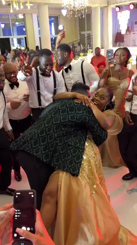 Can y’all feel the INTIMACY❤️‍🔥🔥 going on here😄😄 #trendingwedding #foryoupage❤️❤️ #tnglobalweddings #ghanatiktokers🇬🇭🇬🇭🇬🇭 #lovers😍 #tnglobalstudios #tiktokcotredivoire🇨🇮 #tiktokbeninois🇧🇯 #tiktoksouthafrica🇿🇦 #groomandbride #naijatiktok🇳🇬🇳🇬🇳🇬 #tiktokuk🇬🇧 