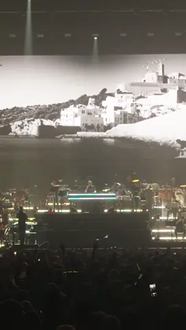 This live #IbizaClassics performance of “Ghosts