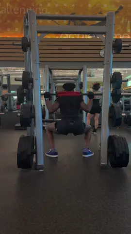 ya forget him.. you’ll get a new one in the gym 🙄😂 #fyp #gym #GymTok #glutesworkout #glutes #legs #foryoupage #gymstory 