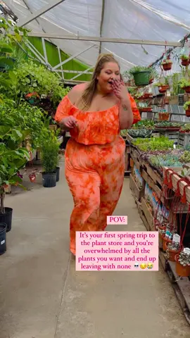 I really did leave with none tho. 😭🤣😭 We gonna go back though so I can buy ONE of my faves, plant gods said I gotta limit how many I bring home know. Plant gods = Dan, fyi. LMAOOOOOOO Cute set gifted by @fashiontofigure   #plantladylife #plantpeoplearethebestpeople #plantstore #upstatelife #plussizelife #ftfbabe #plussizefashionista