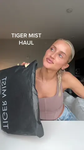 a moment for the yellow top 😍 #tigermisthaul 