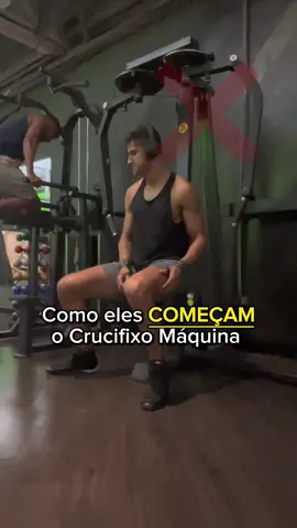 Pra lesionar o ombro ó é dois palito… 😅😅 #treinodepeito #crucifixomaquina #peitoral #squeeze 