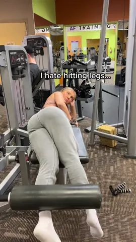 Is this relatable…?😬😭 #GymTok #gymcouple #gymhumor #couplegoals #funnygymvideos #gymgirl #fypシ 