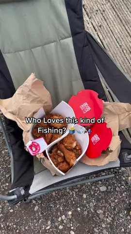 Chicken & Fishing 😱 #fyp #foryou #foryoupage #fishing #fishtok #fishinglife #angler #carpfishing #nayzofishing #viral 