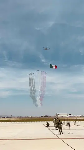 #famex2023 #Mexico #Mexicano #Chingon #mexicoistheshit #Avion #Bandera #feriaaeroespacial #takemybreathaway #foryou #Parati #like 