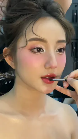 Một chiếc hồng babi#makeup #xuhuong #trending #huongdanmakeup #goclamdep #tiplamdep 