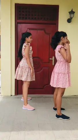 කොමලී💃🏻 #fypシ #foryou #foryourpage #trending #viral #onemillionaudition #tiktok #srilanka🇱🇰 #dance #dancing #dancecover #sapphires #sachini #hiruni @hiruni_hewagamage @Sachii😍 