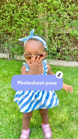 There’s Paparazzi wherever she goes! 😁📸😇 Like and Follow #babyphotoshoot #babyphotography #posechallenge #photoshoot #familyvlog #familyvloggers 
