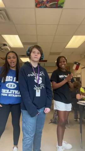 sorry guys, lee has been in iss😭😭 #Duet #thishasbecomealeeaccount #fyp #greenscreen #greenscreenvideo  