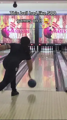 Throw it till the wheels fall off 🤣 #bowlersoftiktok #bowltok #bowlingrelease #viral #fypシ #messenger 