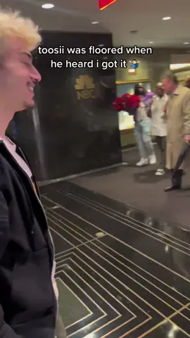 imagine trying to leave a building and then on your way out nope here comes harry daniels with i got it performance and a dream #toosii 