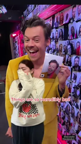 IM NOT RECOVERING FROM THIS. #latelateshow #harrystyles #harrystylesvids #loveontour #greenscreen @latelateshow 