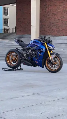 DUCATI STREETFIGHTER V4💥💥💥💥💥