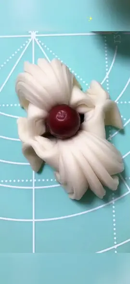 Do you like the third pattern of flower buns? #foryou #usa #fyp #DIY #tiktok #handmade #food #flour #crispynoodles 