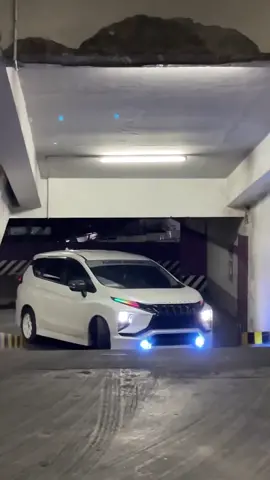 Xpander nih boss Senggol dong #xpander #xpanderindonesia #xpandermodifikasi #mitsubishixpander #modifikasi #car 