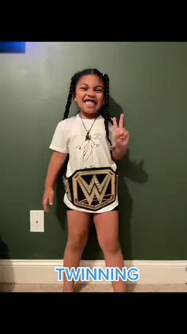 My lil broke twiin 👀😏 #GirlDad #Daughter #reverseshapeshifting 