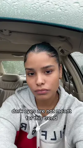 so are they even dark brown or black  #fypシ #sunsentlamp #paratii #paratipage #foryoupage #fyppp #trend #darkeyes #blackeyes #browneyes #fypage #fypシ #fyp 