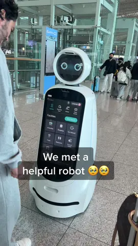 next stop, Tokyo 🇯🇵 but first we met a helpful robot 🥹🥹 #travel #robot #seoul #tokyo 