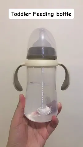 ito ang sagot sa mga toddler natin na makulit😂 #babyfeedingbottle #babybottle #bottlewithstraw #feedingtime #bottlefeeding 