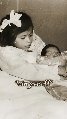 World's youngest Mother #youngmom  #bizarrestories  #linamedina  #viralvideo