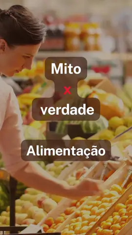Mito x verdade sobre alimentação que você precisa saber!! ⚠️ Então, vem comigo nesse vídeo e descubra as curiosidades que rondam o universo da dieta. Afinal, é possível comer de tudo e emagrecer? Quais alimentos são realmente saudáveis? Vamos desvendar  isso juntos! 🥦🥕🍎 . . #alimentacaosaudavel #mitoseverdades #dietasaudavel #carboidrato #gordura #curiosidade   #saudenoprato #comersemculpa #alimentação 