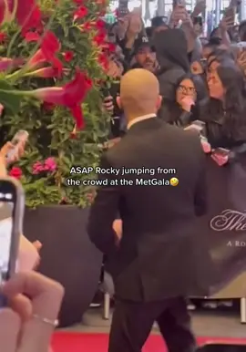 #asaprocky jumping from the crowd at the #metgala #metgala2023 🤣🤣💀 