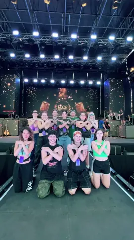 Bailando con el team de bailarines del show de flor bertotti en bolivia 🤩 #tictac #coreografia #florbertotti 