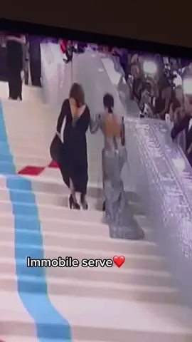 You better jump queen 🦄 #metgala2023 