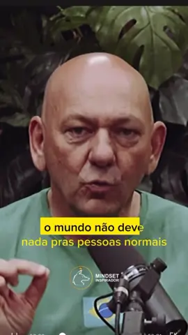 “O MUNDO NÃO DEVE NADA PARA AS PESSOAS NORMAIS.” BETO CARRERO  #mindset #betocarrero #lucianohang #havan #empreendedorismo #empreender #negocios #mente #mentemilionaria 