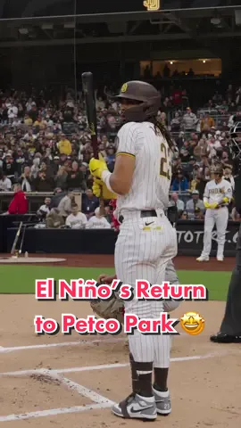 Petco Park was hyped to have El Niño back 🥹 #MLB #baseball #baseballtiktok 