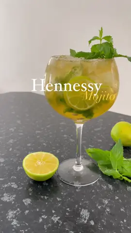 Cognac Mojito  _______________ Hennessy  Lemon slices  Mint leaves  1 Tsp of white sugar  Sprite  ______________ #SAMA28#fyp#cognac#hennessy#mojito#refresher  Crushed ice cubes 