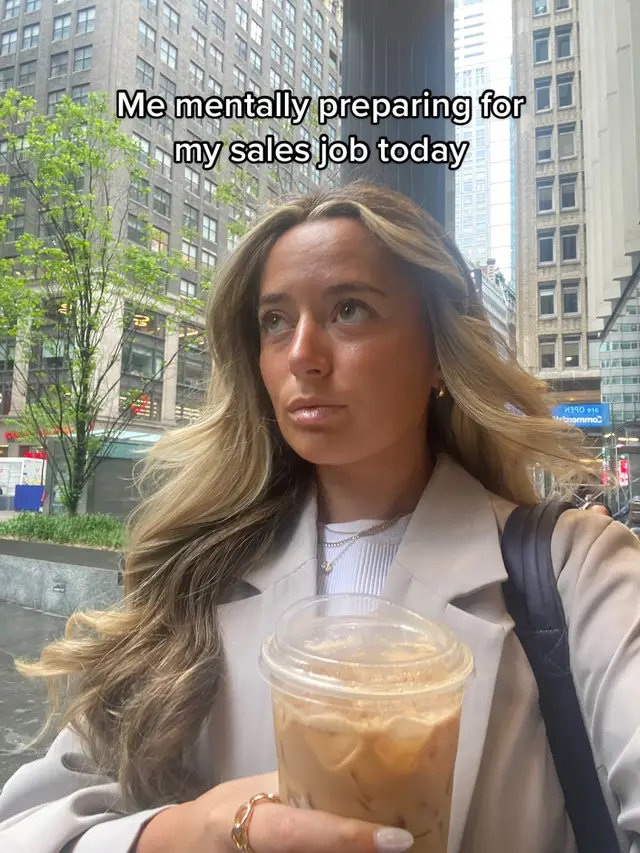 #youngprofessional #corporateamerica #womeninbusiness #9to5life #coldcalling #fyp #saleslife #womeninsales #salesteam #salesjobs #nycjobs #workstress #foryoupage #salestargets #morningroutine #9to5 #saleshumor #sales #workinggirl #corporategirlies 