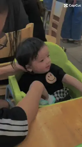 em bé được đi chơi 🐯💋 #5m11d #tiny #embe #baby #capcut 