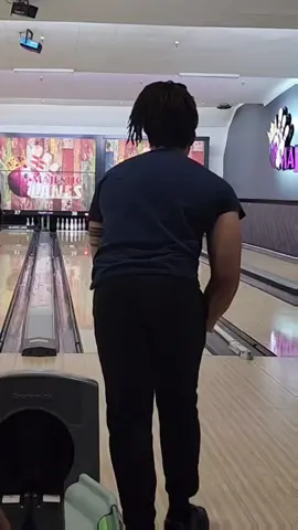 I don't usually use 2 hands, but I was just messing around at this point 🤣 #katslapchallenge #bowling #bowlersoftiktok #viral #fypシ 