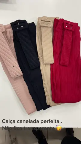 Nossa calça legging canelada preta, nude, vermelha e rose com um *cinto de presente* para realçar ainda mais o seu visual! 🔥💪 
 
 Combinando conforto e estilo, essa peça é perfeita para qualquer ocasião. 
 
 Não perca essa oportunidade de se destacar com um visual incrível! 
 
 *Clique no link abaixo para saber mais*
 https: 💻www.victoriasfashion.com.br 
 
 Qualquer dúvida, estamos à disposição.  Maiores informações WhatsApp  📲11983772014. #calca #modeladora #fyp #online #baixar #aplicativos #TikTokPromote #vendasonline #mulher 