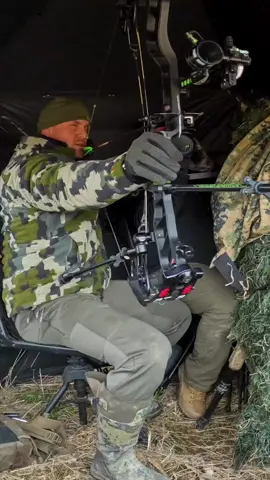 We used a $200,000 camera to film this 😳🦃🦃 #turkey #slowmotion #slowmo #cooking #Recipe #turkeyrecipe #archery