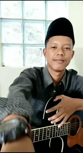 Meng-Expresikan lewat Lagu Komang 😁..  #komang #lagu #cover #komangraimlaode #tiktokcovers #akustik #tiktok