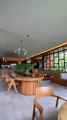 Gausah jauh” ke kota di wates ada loh resto yang bintang ⭐️⭐️⭐️⭐️⭐️ , menurut kalian gimana ?  #CLEARYourHeadKetombeChallenge #RekomendasiWisata #visitindonesia #visit #explorejogja #jogja #jogja24jam #jogjafoodhunter #caffe #coffee #coffeetiktok #caffeine #resto #wates #wateskulonprogo #wateskulonprogojogja #wateskulonprogojogjakarta #kulonprogo #kulonprogostory #kulonprogopride #kulonprogohitz 