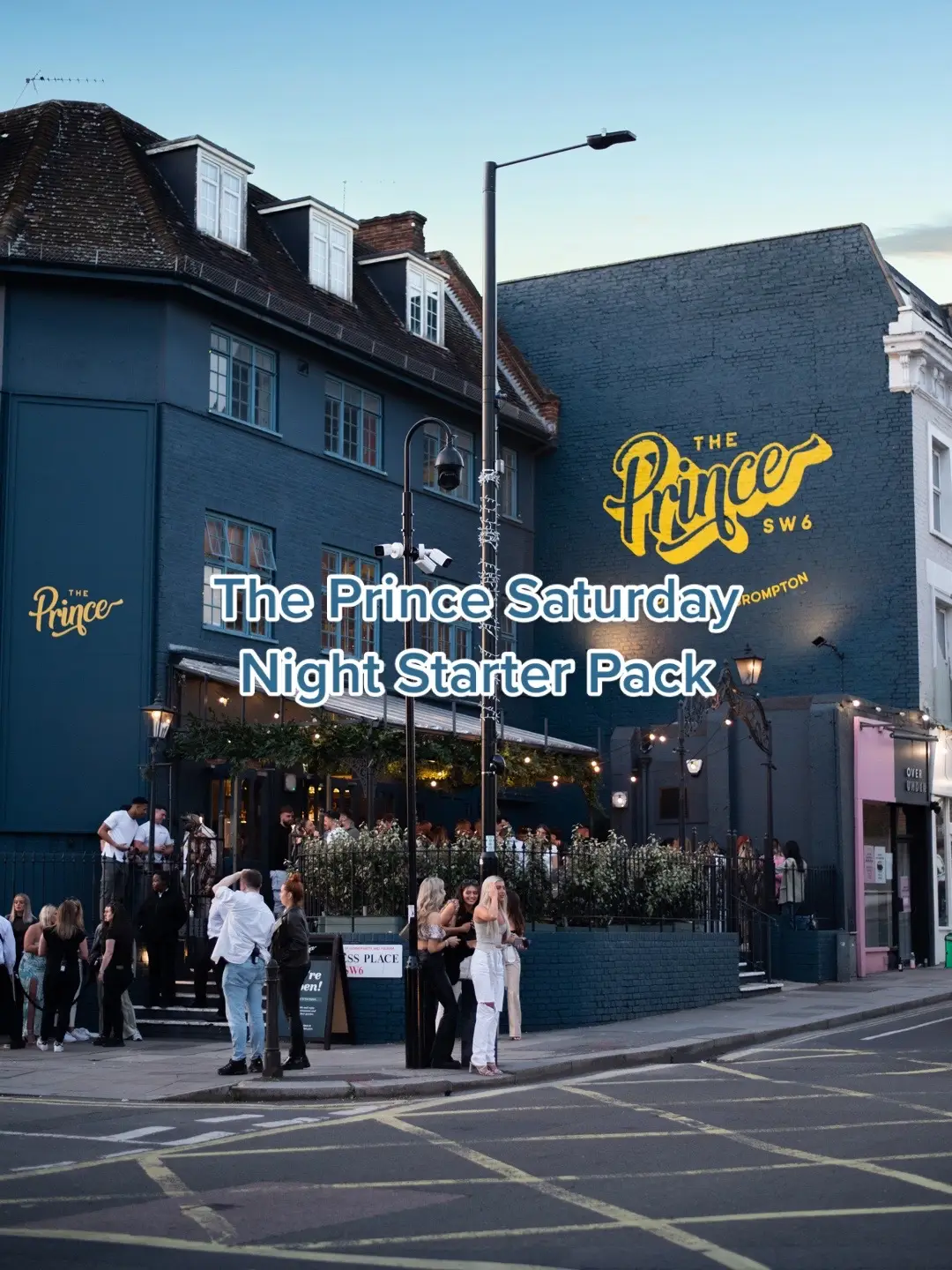 We see you and we love you 🫶❤️😍 #ThePrinceLondon #LondonHotspots  