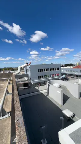 Windy one today 😂💨🤟 #windy #windycity #rooftop #jumping #newcastle 