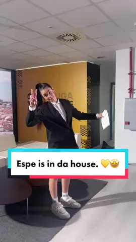 🎤🎙️ Nuestra presentadora favorita y cada día la de mas gente.  💛 @Espe 💛 #TOTS #gamingentiktok 