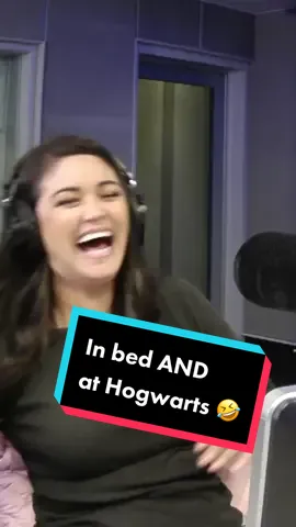 Sorry #HarryPotter fans 😅😝 In yesterday’s ‘One Up’ #TheFlashDrive team went to bed and to #Hogwarts 🪄