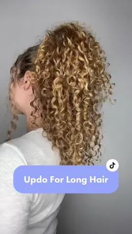 Voluminous ponytail updo for long hair 💞 #updo #updohairstyle #ponytailhairstyle #longhairstyles #hairstyleideas #formalhairstyle #curlyhair #curlyhairstyles #curlyhairstyleideas 