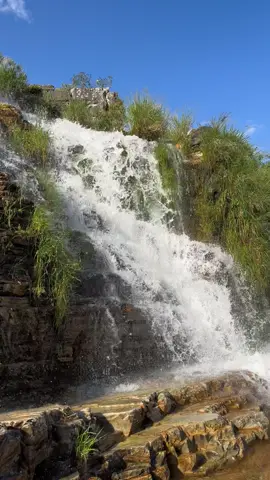 Um poquinho de Capitólio 🤍🍃 #vibesdanatureza #paisagensnaturais #paraísonobrasil #passeiosnanatureza #tiktokviagem #paisagensincríveis #vibesdenatureza #belezananatureza #naturezaaesthetic #naturezaedits #paraiso #capitolio #minasgerais #fy #TikTokPromote 